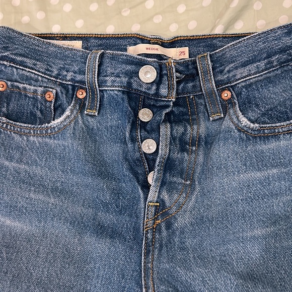 levi’s wedgie straight 25 - Picture 2 of 4